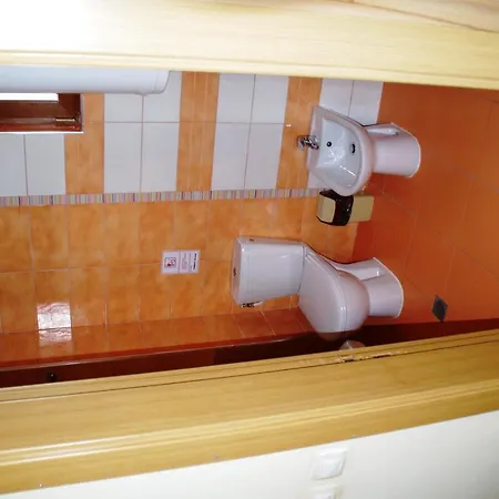 Azura Garden Hotel *