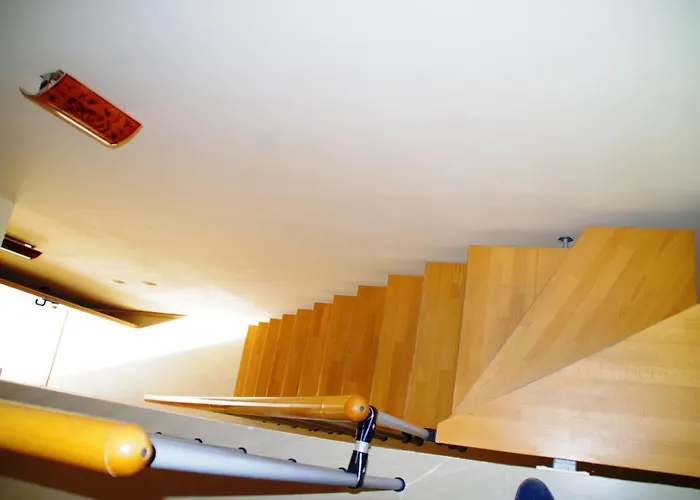 Azura Garden Hotel *