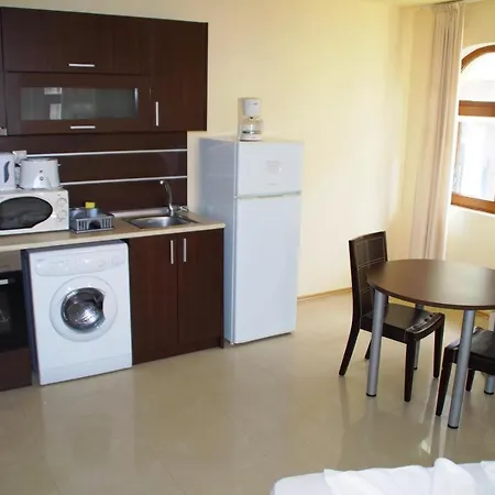 Azura Garden * 체르노모레츠