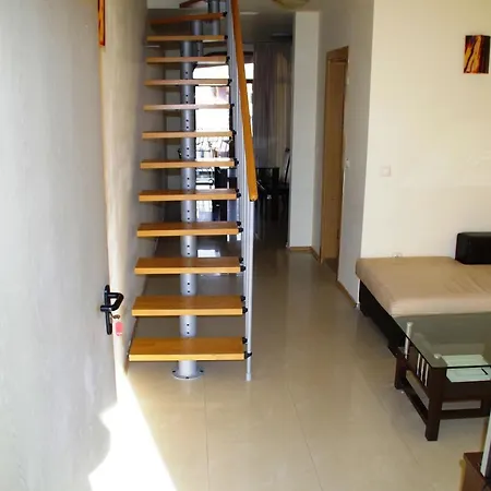 Azura Garden 호텔 *