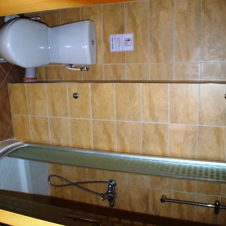 Azura Garden 체르노모레츠