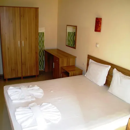 Apartmanhotel Azura Garden Csernomorec