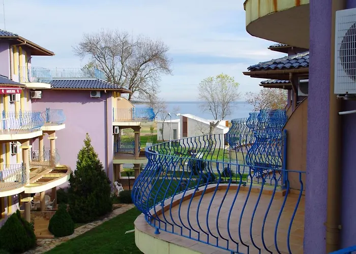 Hotel Azura Garden *