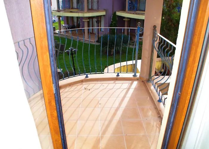 Azura Garden Hotel Černomorec