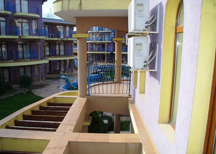 Hotel Azura Garden *