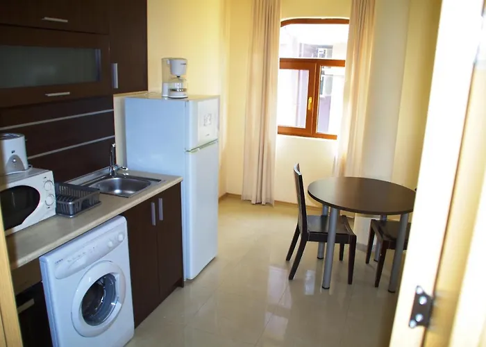 Hotel Azura Garden *